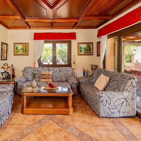 Villa Paraiso Las Malvinas Malaga Bagian luar foto