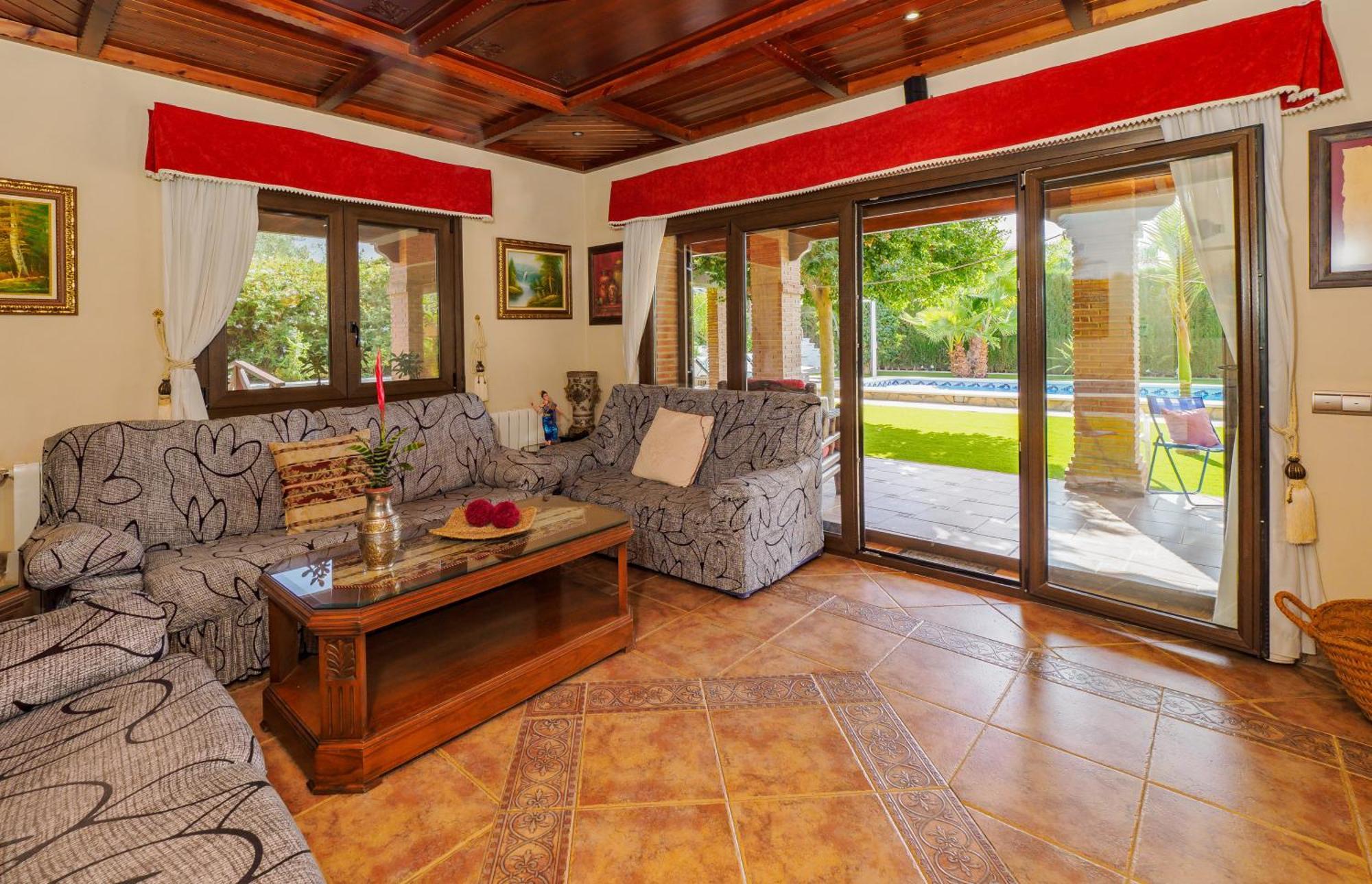 Villa Paraiso Las Malvinas Malaga Bagian luar foto